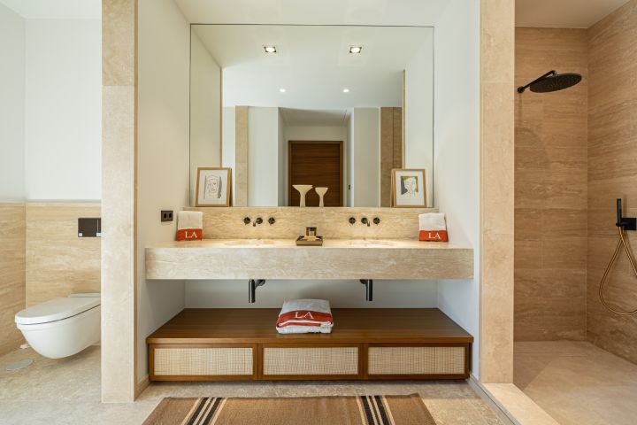 Villa H - Stylish Property with Top-Tier Finishes in Finca Cortesín