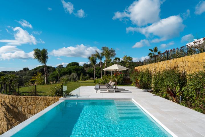 Villa Harmony - Exclusive Villa with Andalusian Charm in Marbella Hill Club