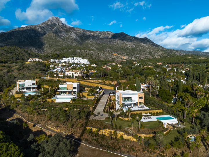 Villa Harmony - Exclusive Villa with Andalusian Charm in Marbella Hill Club