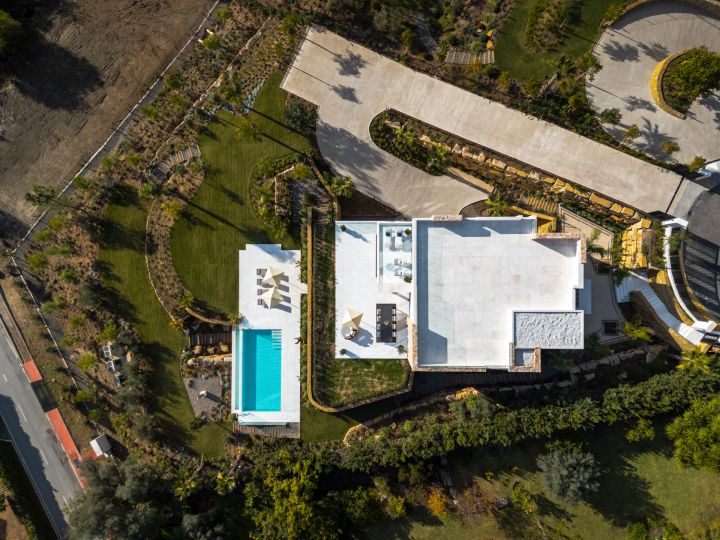 Villa Harmony - Exclusive Villa with Andalusian Charm in Marbella Hill Club