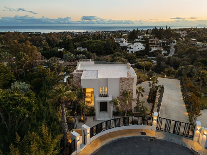 Villa Harmony - Exclusive Villa with Andalusian Charm in Marbella Hill Club