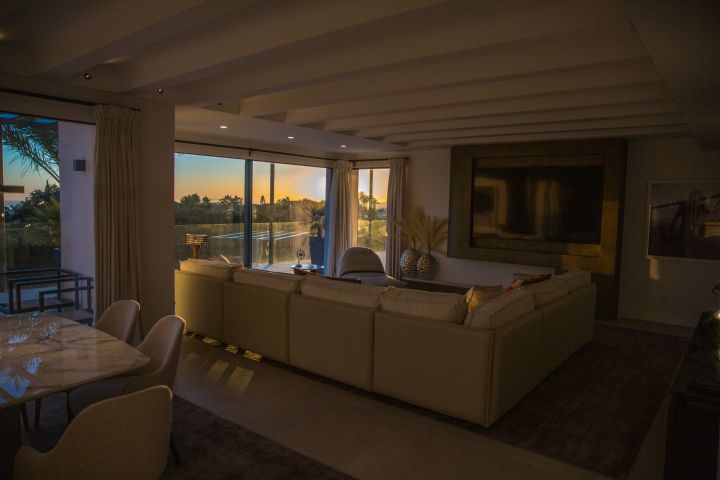 Nagüeles 19 - Exclusive Stylish Home offering Sea Views in Nagüeles