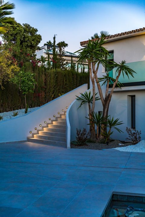 Nagüeles 19 - Exclusive Stylish Home offering Sea Views in Nagüeles