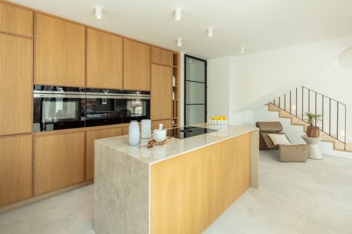Hill Club 38 - Maison moderne sur mesure avec vue imprenable sur la mer