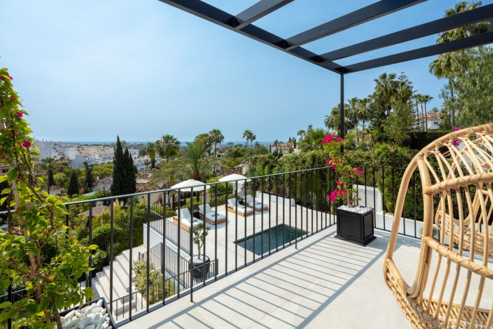 Hill Club 38 - Maison moderne sur mesure avec vue imprenable sur la mer