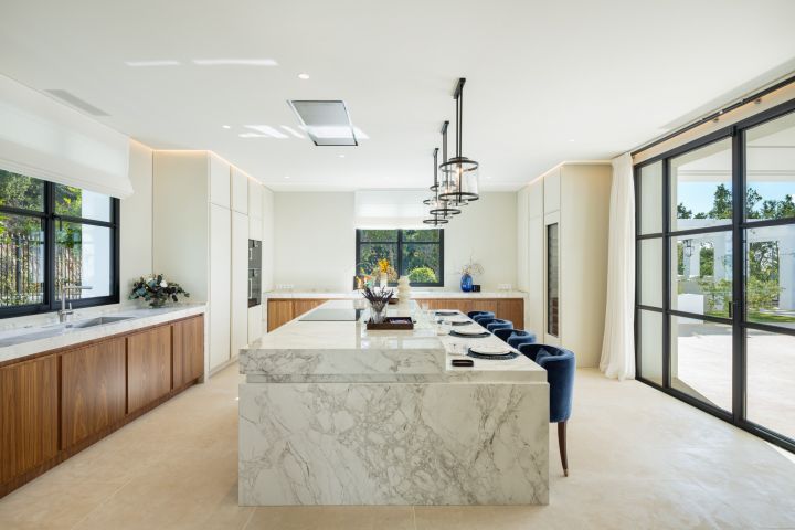 Fontana 5 - Casa moderna contemporánea en primera línea de un campo de golf