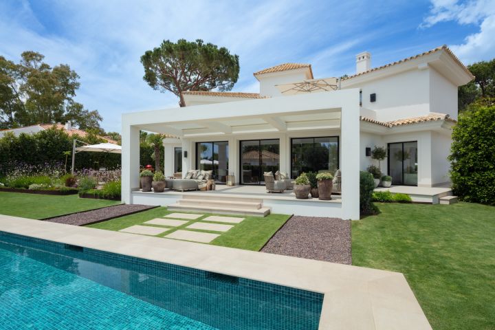 Villa Matilda - Elegant Exclusive Villa with Panoramic Views in Marbella Este