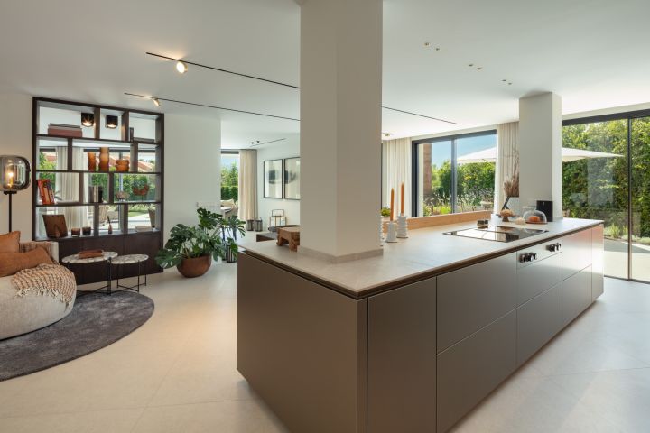 Villa Matilda - Elegant Exclusive Villa with Panoramic Views in Marbella Este