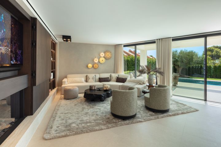 Villa Matilda - Elegant Exclusive Villa with Panoramic Views in Marbella Este