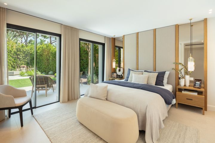 Villa Matilda - Elegant Exclusive Villa with Panoramic Views in Marbella Este