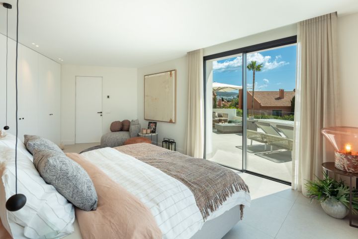 Villa Matilda - Elegant Exclusive Villa with Panoramic Views in Marbella Este