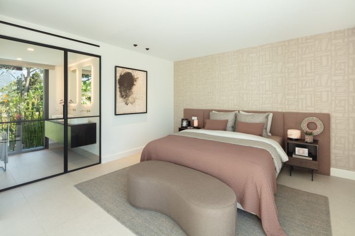 Villa Matilda - Elegant Exclusive Villa with Panoramic Views in Marbella Este