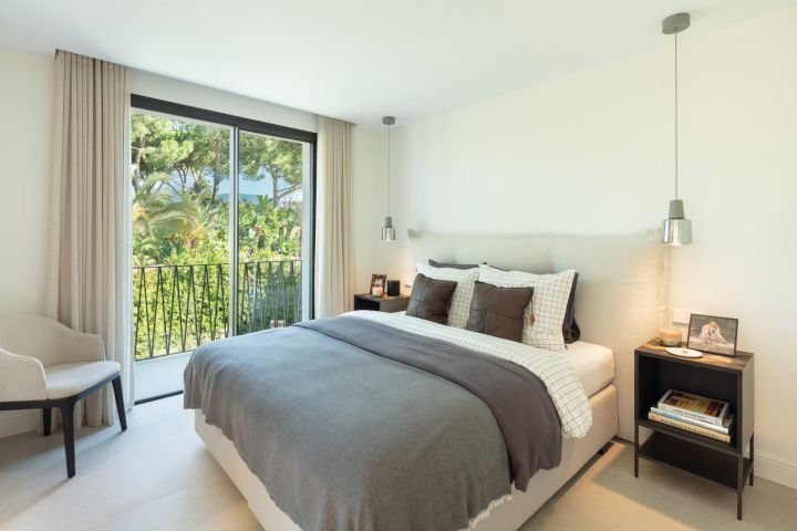 Villa Matilda - Elegant Exclusive Villa with Panoramic Views in Marbella Este