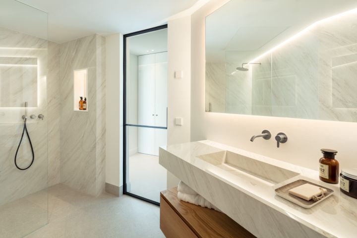 Villa Matilda - Elegant Exclusive Villa with Panoramic Views in Marbella Este