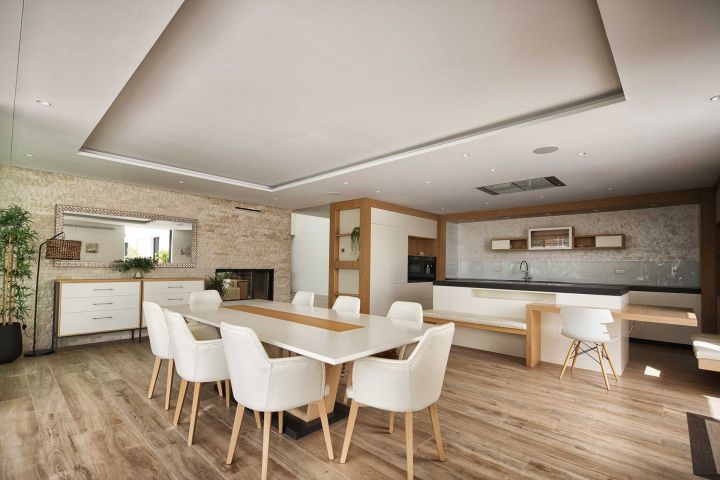 Villa El Paradiso - Propiedad contemporánea con encanto andaluz en Estepona
