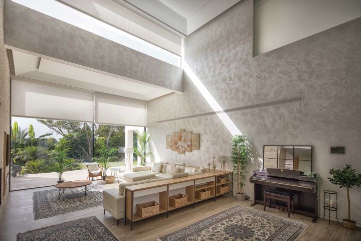 Villa El Paradiso - Propiedad contemporánea con encanto andaluz en Estepona