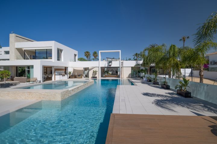 Villa El Paradiso - Luxury Property in Estepona