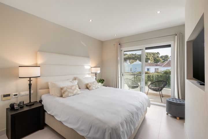 Villa Country Club - Exclusive Elegant Villa with Panoramic Views