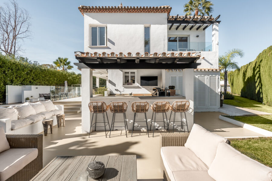 Villa Country Club - Exclusive Elegant Villa with Panoramic Views