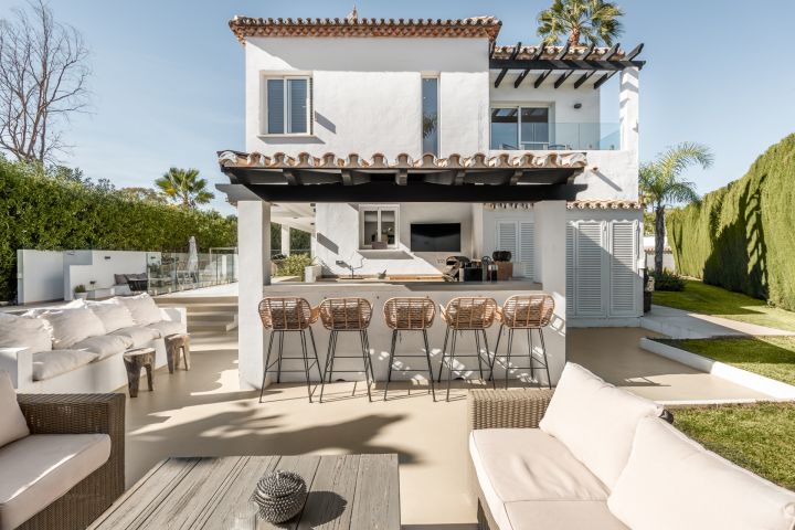 Villa Country Club - Exclusive Elegant Villa with Panoramic Views