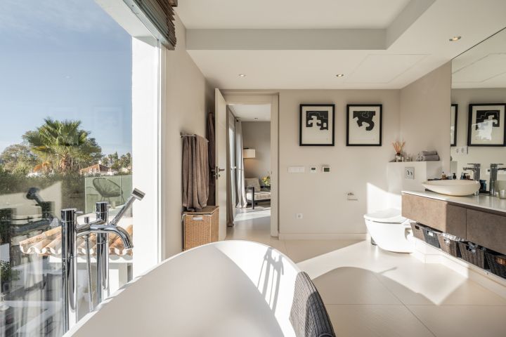 Villa Country Club - Exclusive Elegant Villa with Panoramic Views