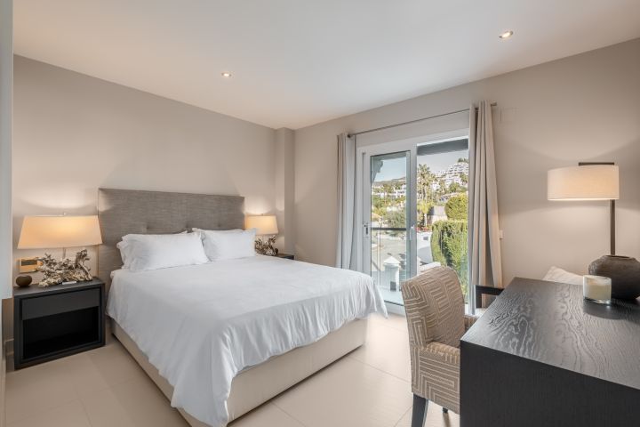 Villa Country Club - Exclusive Elegant Villa with Panoramic Views