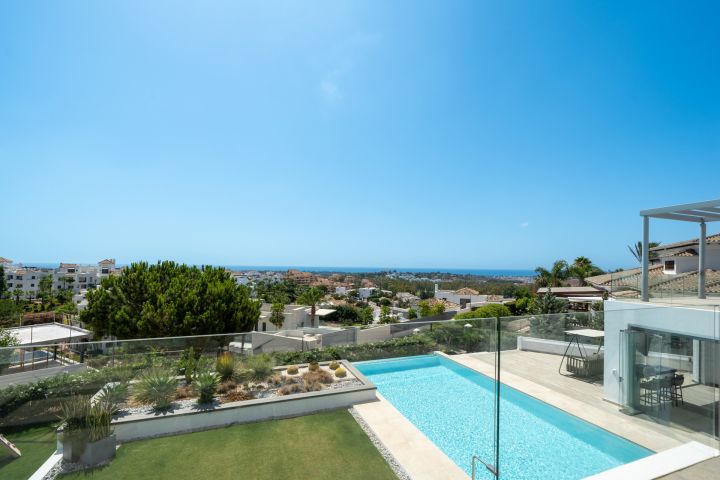 Villa in Marbella Hills - Modern Upscale Property with Top-Tier Finishes
