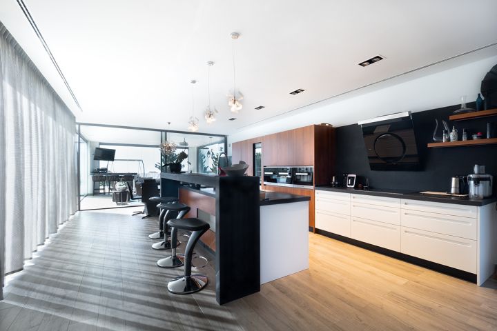 Villa in Marbella Hills - Modern Upscale Property with Top-Tier Finishes