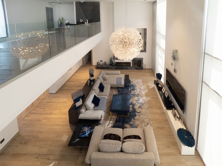 Villa in Marbella Hills - Modern Upscale Property with Top-Tier Finishes
