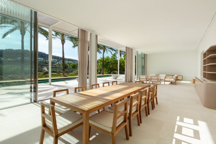 Golfside Villa 3 - Elegant Modern Home with Sea Views