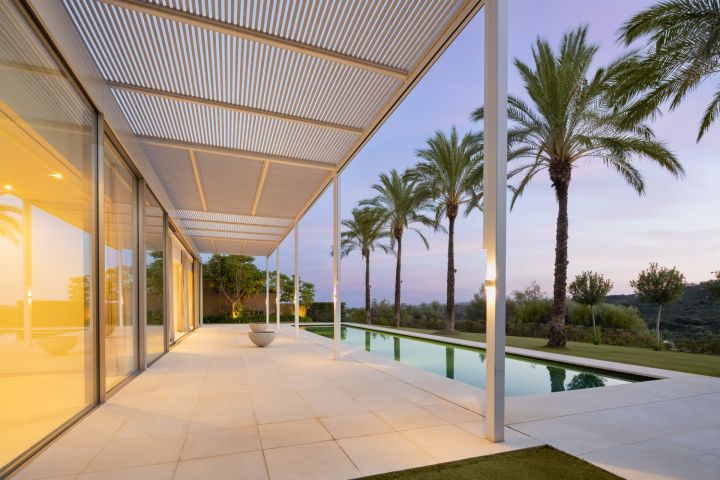 Golfside Villa 3 - Elegant Modern Home with Sea Views