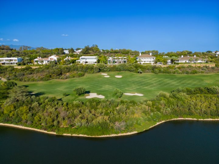 Golfside Villa 3 - Elegant Modern Home with Sea Views