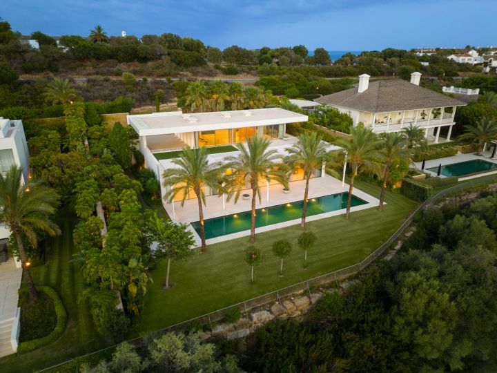 Golfside Villa 3 - Elegant Modern Home with Sea Views