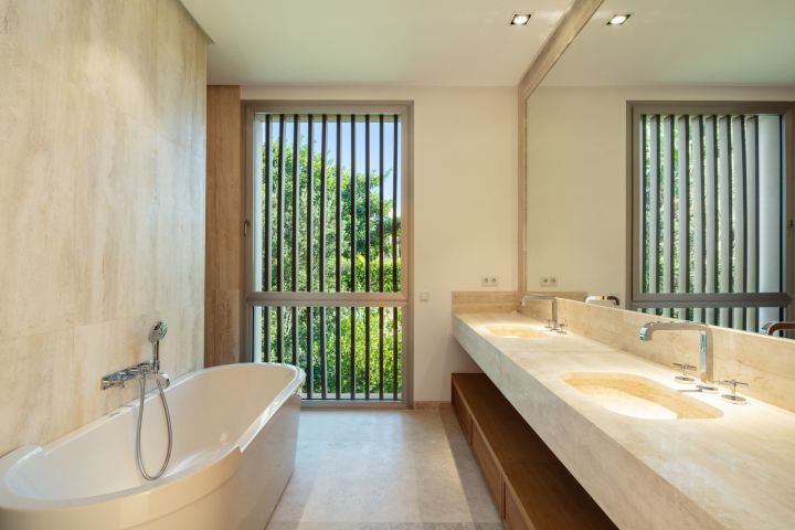 Golfside Villa 6 - Modern Frontline Golf Residence