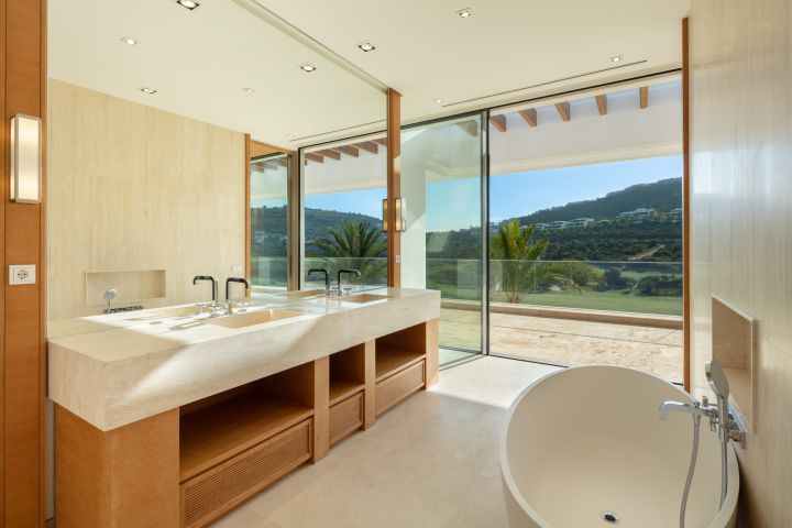 Golfside Villa 6 - Modern Frontline Golf Residence