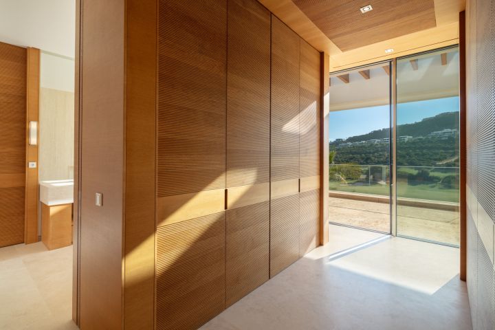 Golfside Villa 6 - Modern Frontline Golf Residence