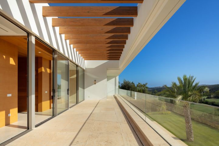 Golfside Villa 6 - Modern Frontline Golf Residence