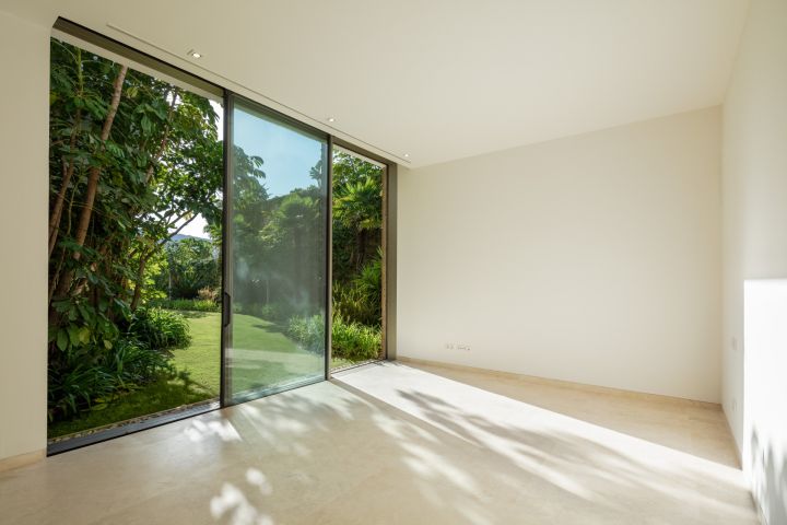 Golfside Villa 6 - Modern Frontline Golf Residence