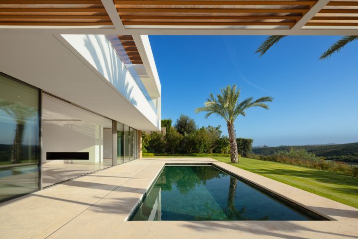 Golfside Villa 6 - Modern Frontline Golf Residence