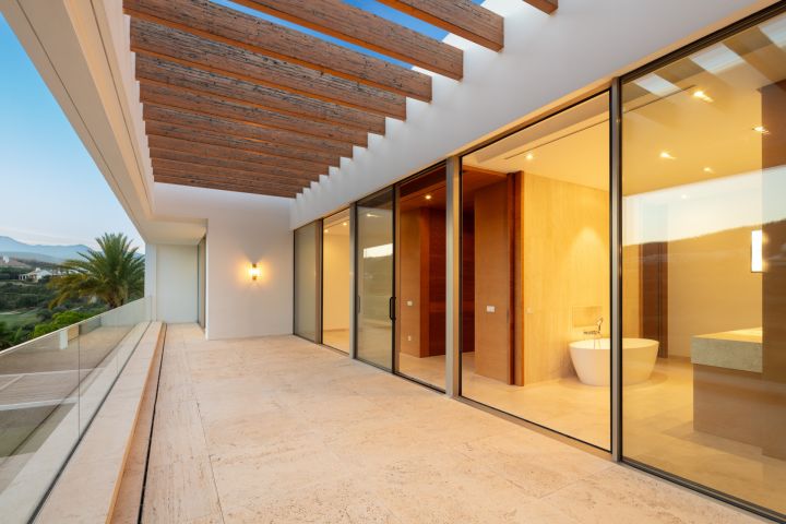 Golfside Villa 6 - Modern Frontline Golf Residence