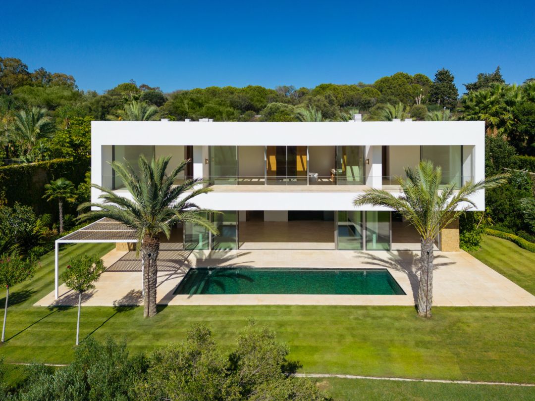 Golfside Villa 6 - Modern Frontline Golf Residence