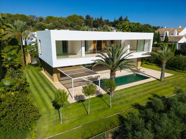 Golfside Villa 6 - Modern Frontline Golf Residence