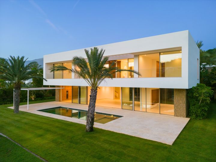 Golfside Villa 6 - Modern Frontline Golf Residence