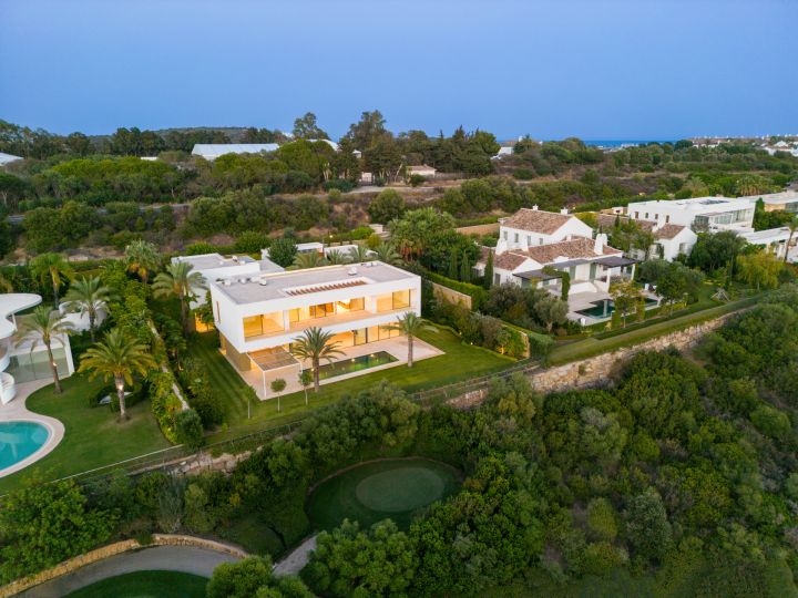 Golfside Villa 6 - Modern Frontline Golf Residence