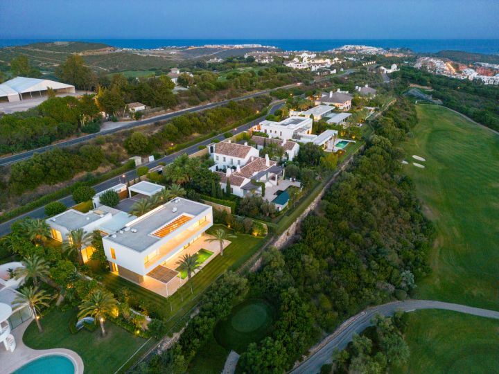 Golfside Villa 6 - Modern Frontline Golf Residence