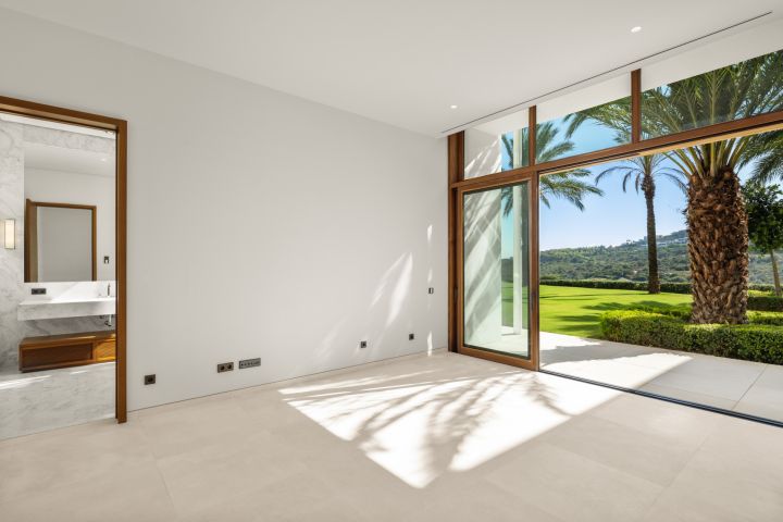 Golfside 9 - Spacious Home in Finca Cortesín