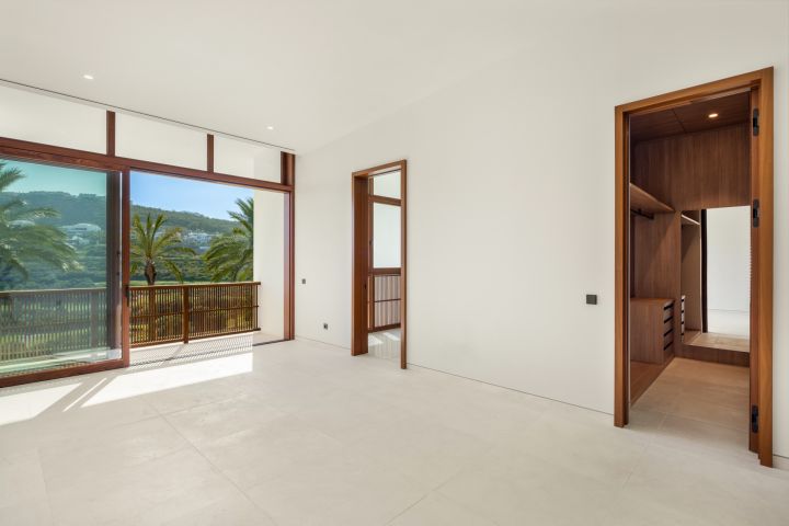 Golfside 9 - Spacious Home in Finca Cortesín