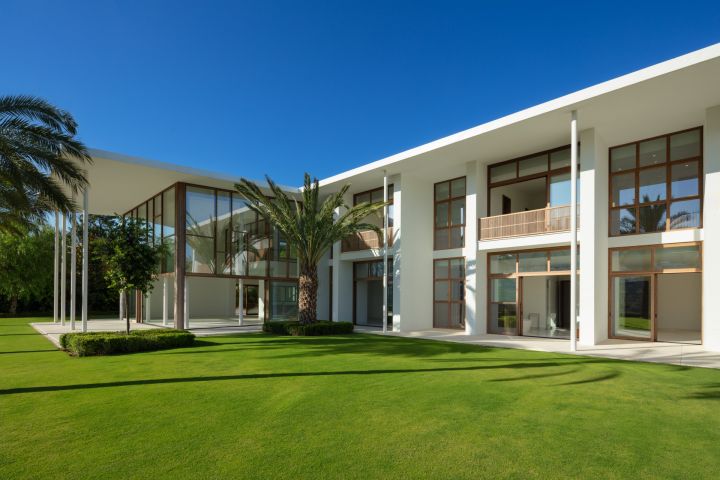 Golfside 9 - Spacious Home in Finca Cortesín