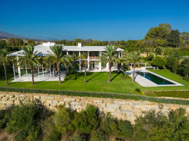 Golfside 9 - Spacious Home in Finca Cortesín