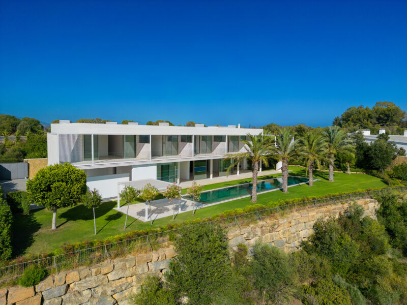 Golf Side Villa 10 - Propiedad premium a medida con diseño moderno